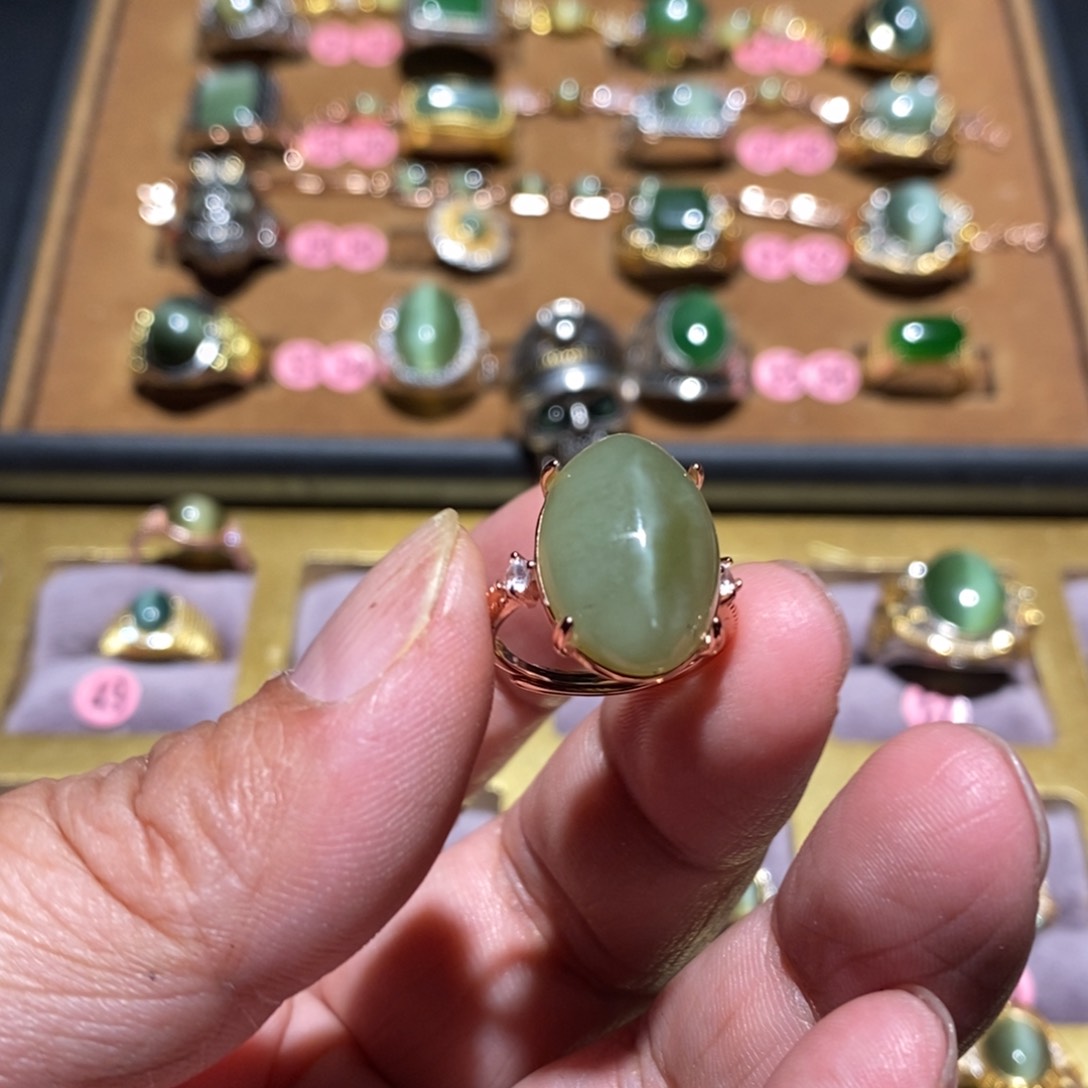 和田玉（碧玉）戒指未镶嵌