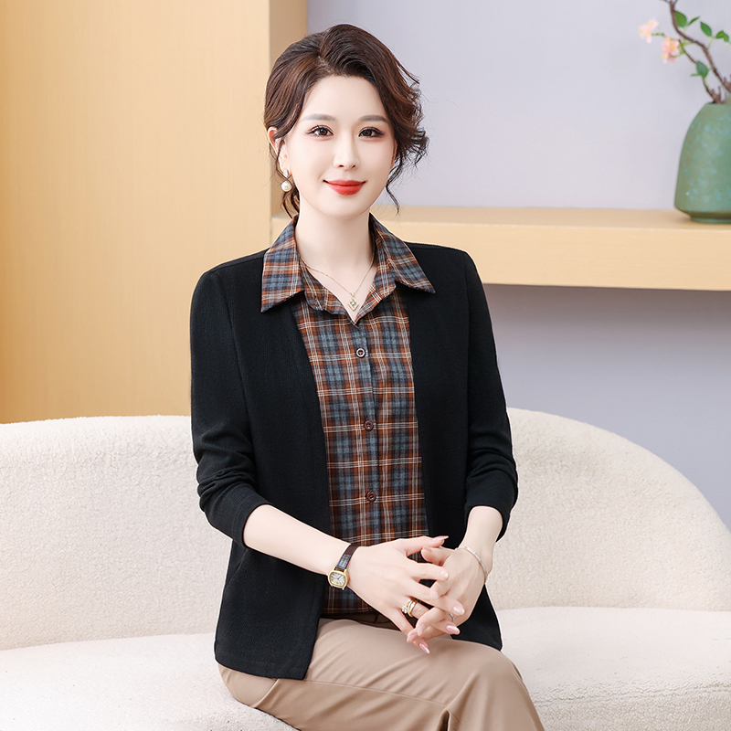 2025秋季新款中老年时尚显瘦衬衫假两件设计妈妈拼接格子长袖上衣