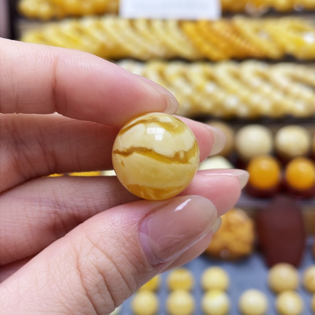 琥珀裸石未镶嵌蜜蜡圆珠18.1mm皮色