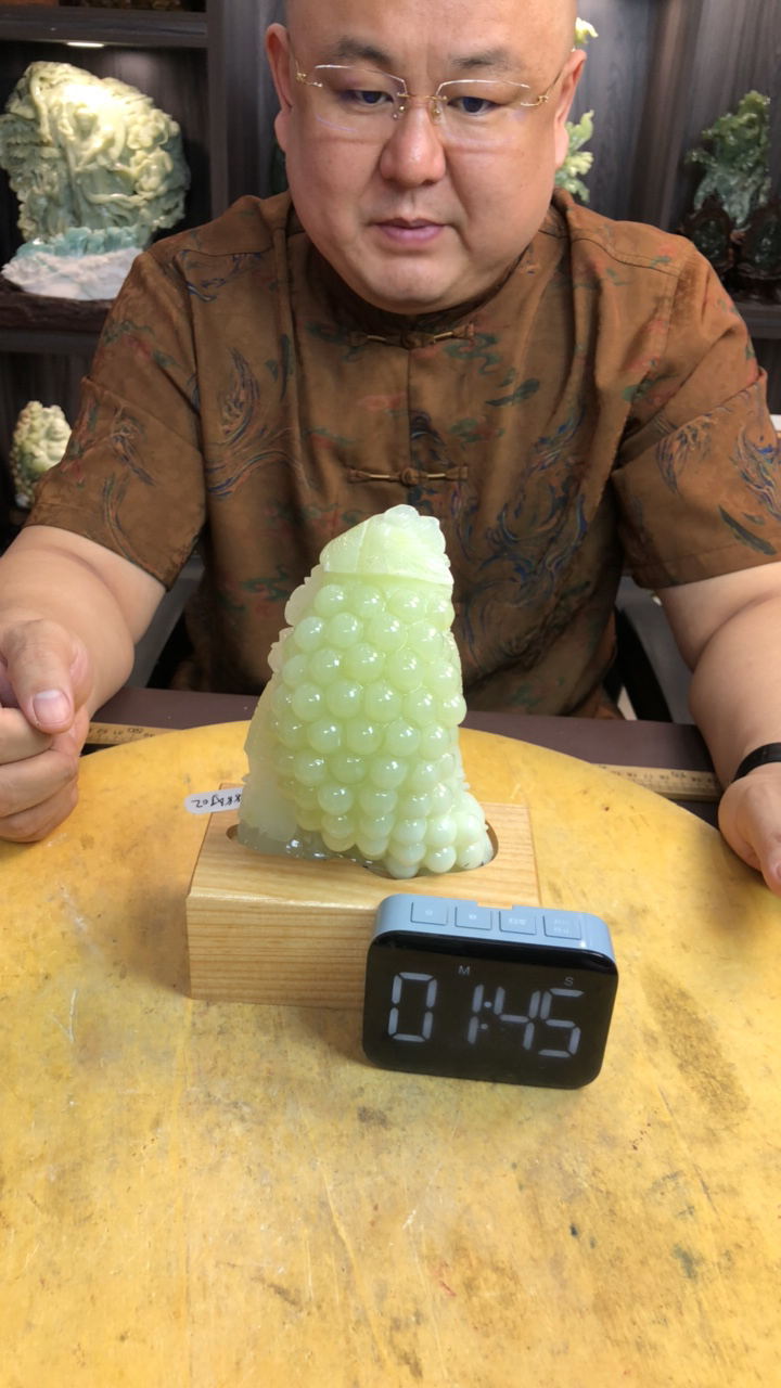 蛇纹石玉（覆膜）摆件原创作品。