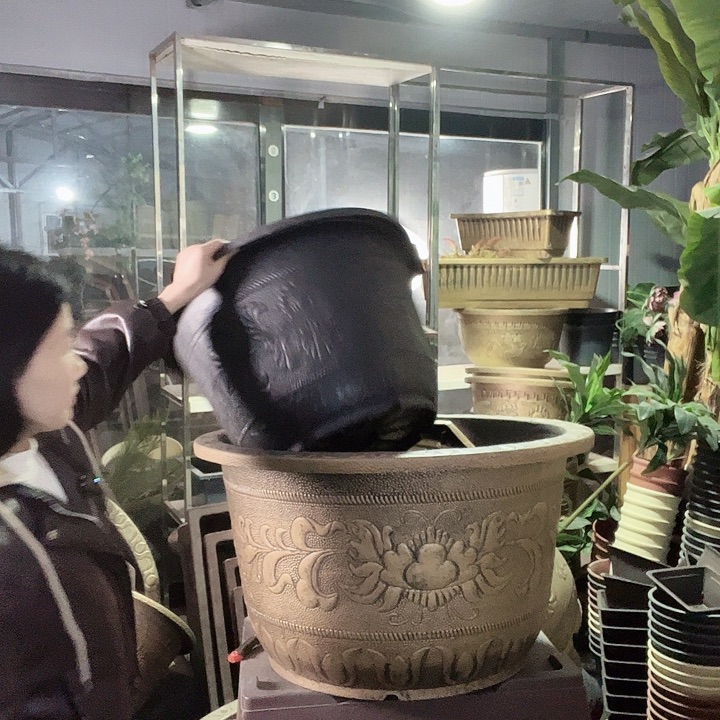 黑色圆60花盆一个有孔