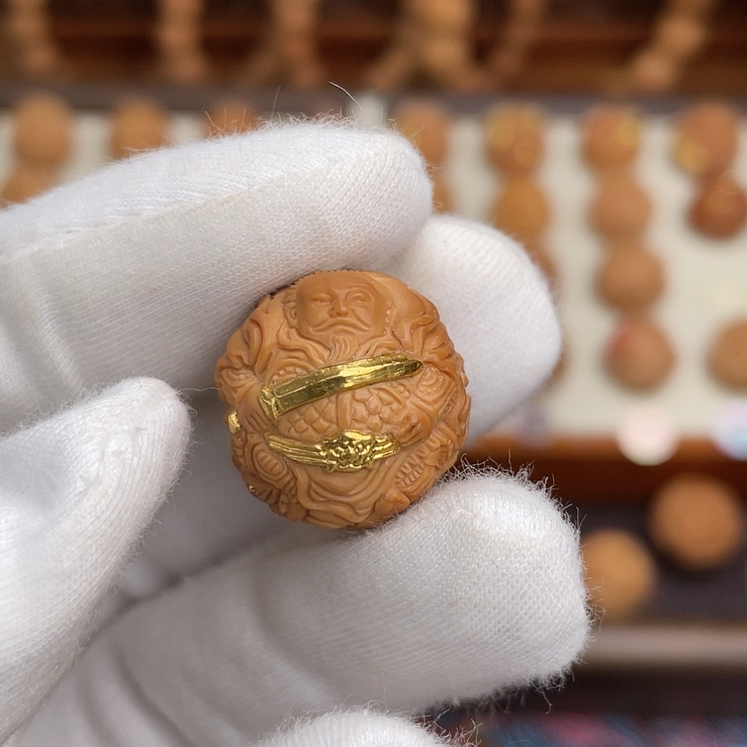 猴头核桃吊坠满工真武大帝