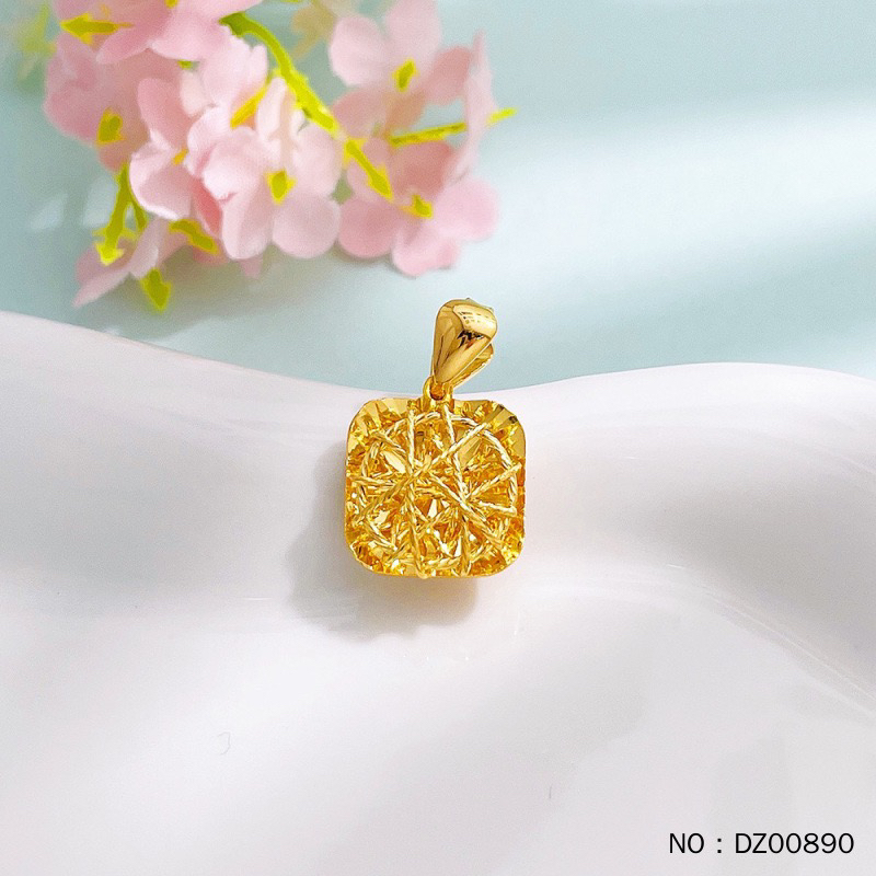 足金999 #绕线  #方糖 黄金镂空甜蜜拉丝方糖几何方块吊坠不含链