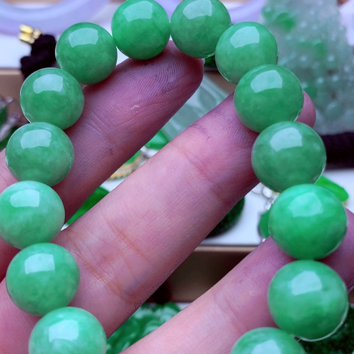 未镶嵌手链翡翠…．