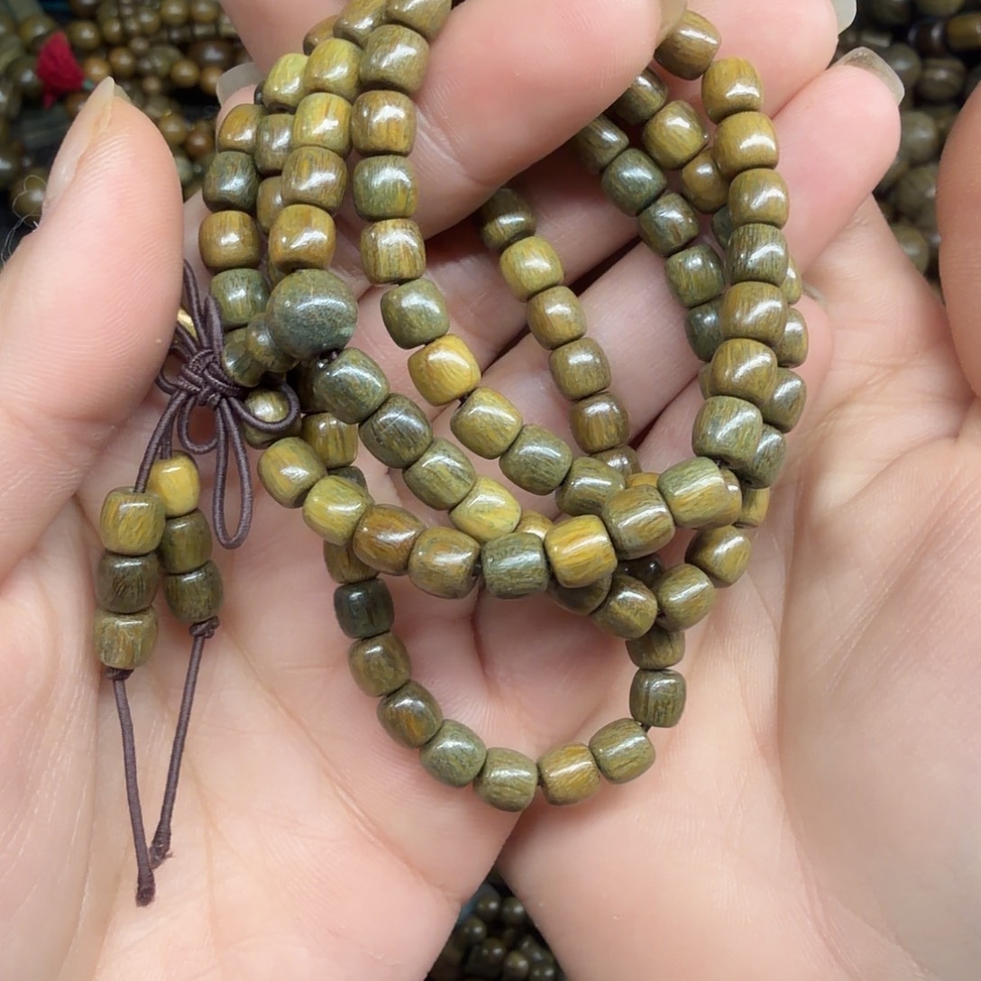 无事牌维腊木（绿檀）