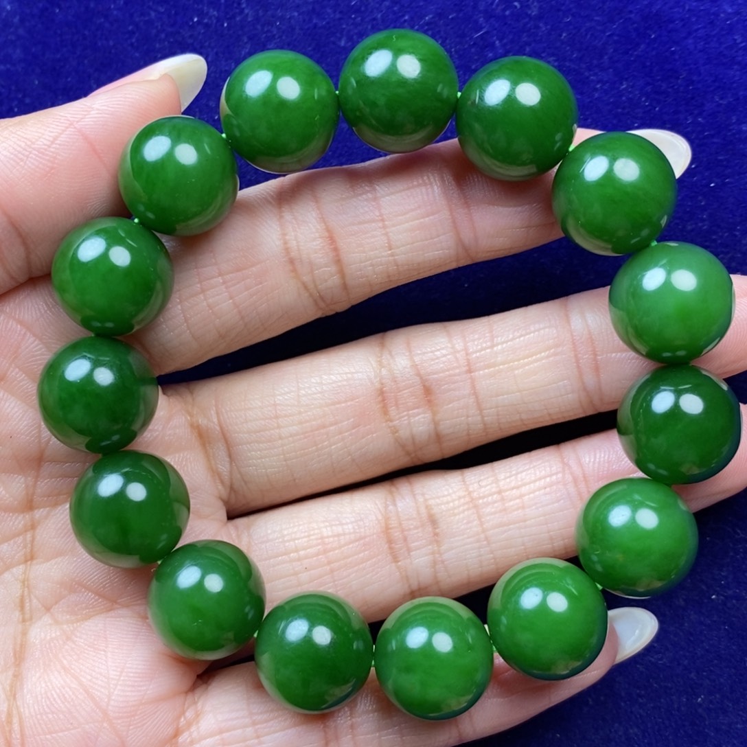 和田玉未镶嵌手串