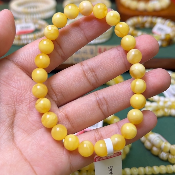 蜜蜡未镶嵌珠宝奇石