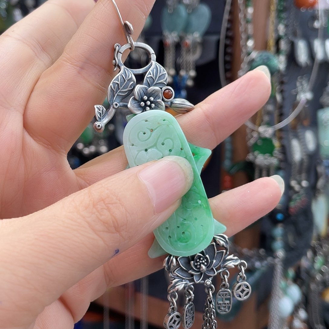 爱***甜翡翠银S925镶嵌耳饰393hjnhhj