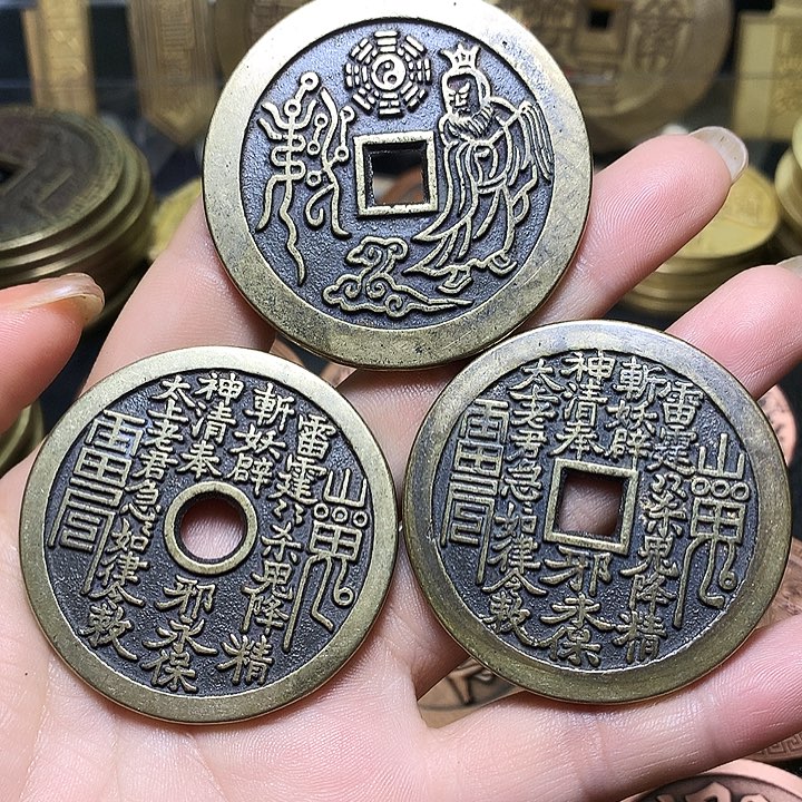 铜现代工艺品翻砂铸造山鬼三枚