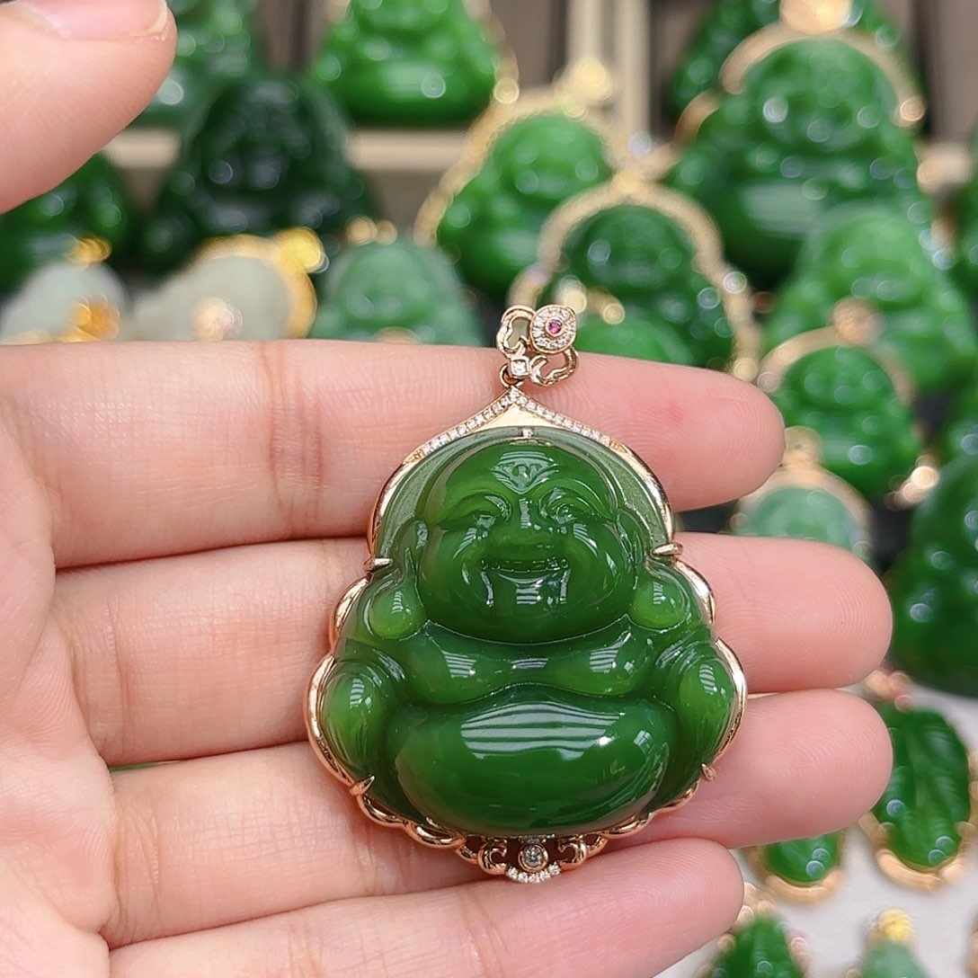 和田玉（碧玉）颈饰18K金镶嵌