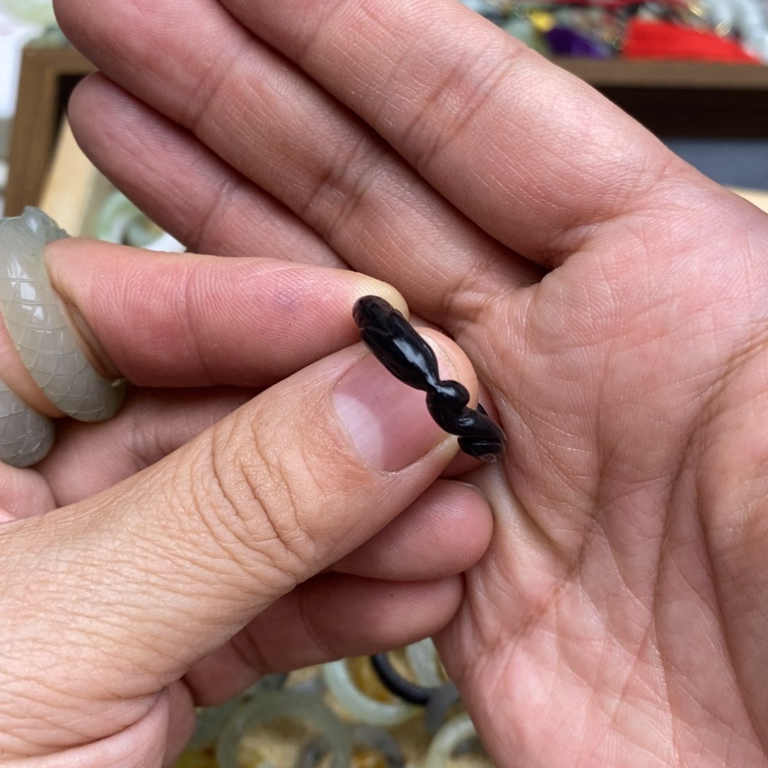 岫玉纯天然岫玉挂件戒指微瑕福利未镶嵌