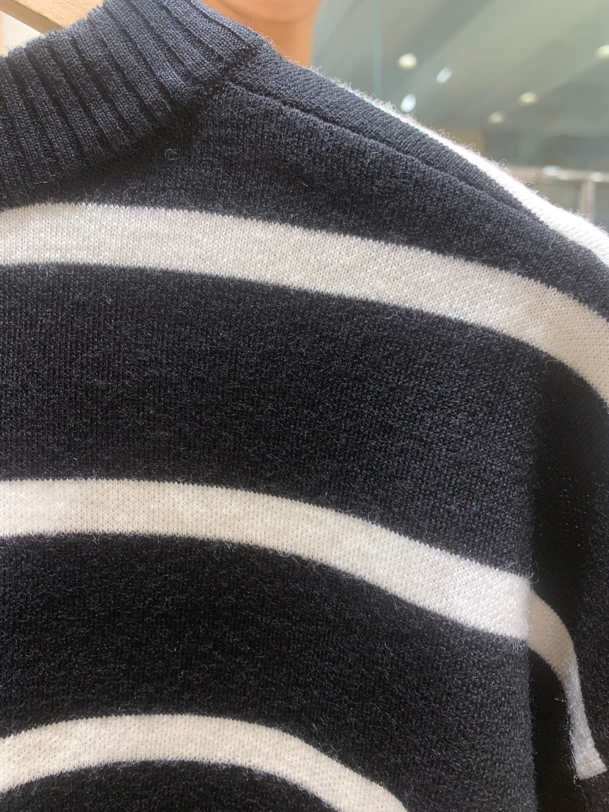 [兮希] 时尚女装秋冬季条纹套头毛衣  ZK306