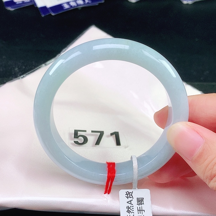 未镶嵌手镯翡翠翡翠手镯