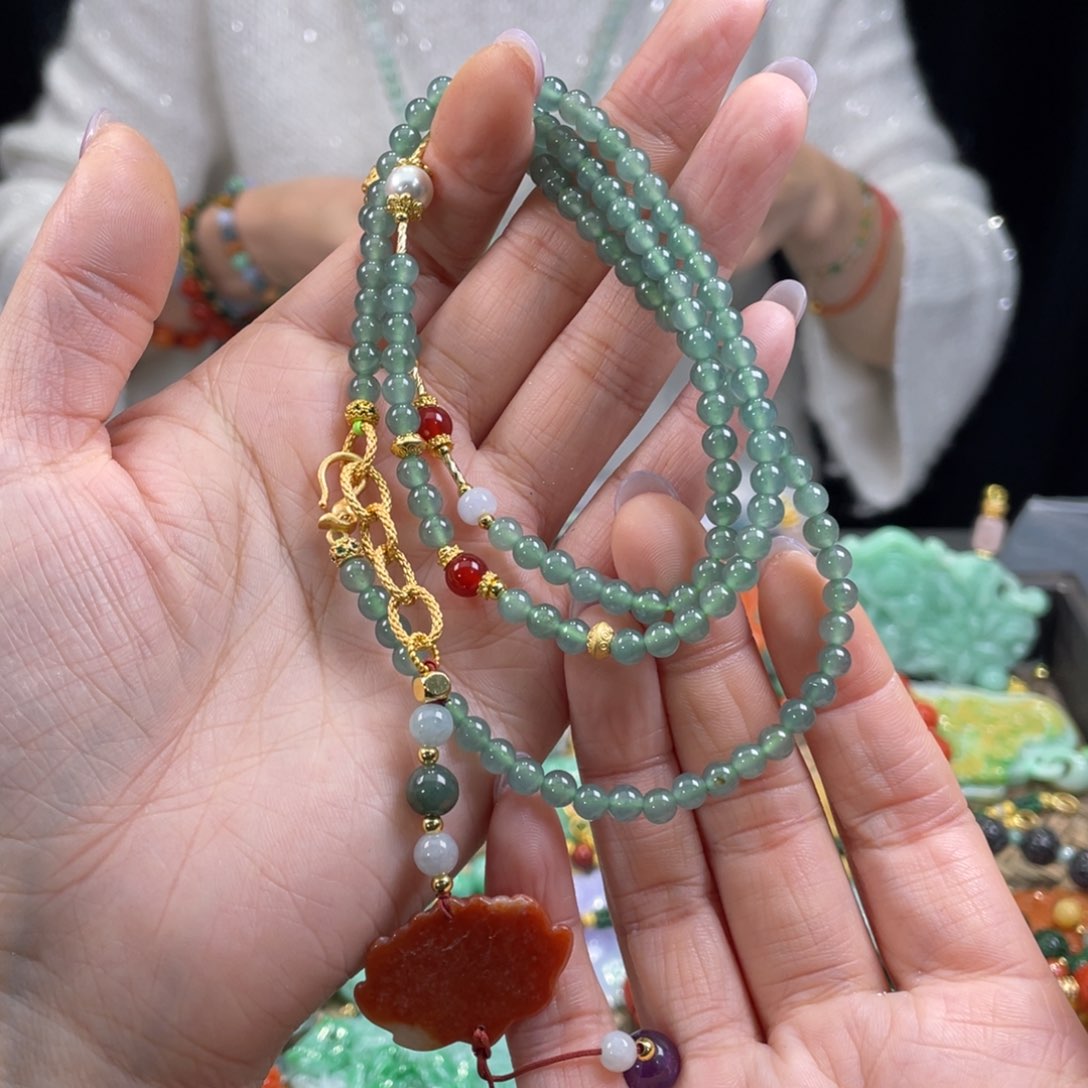 翡翠颈饰未镶嵌代编织