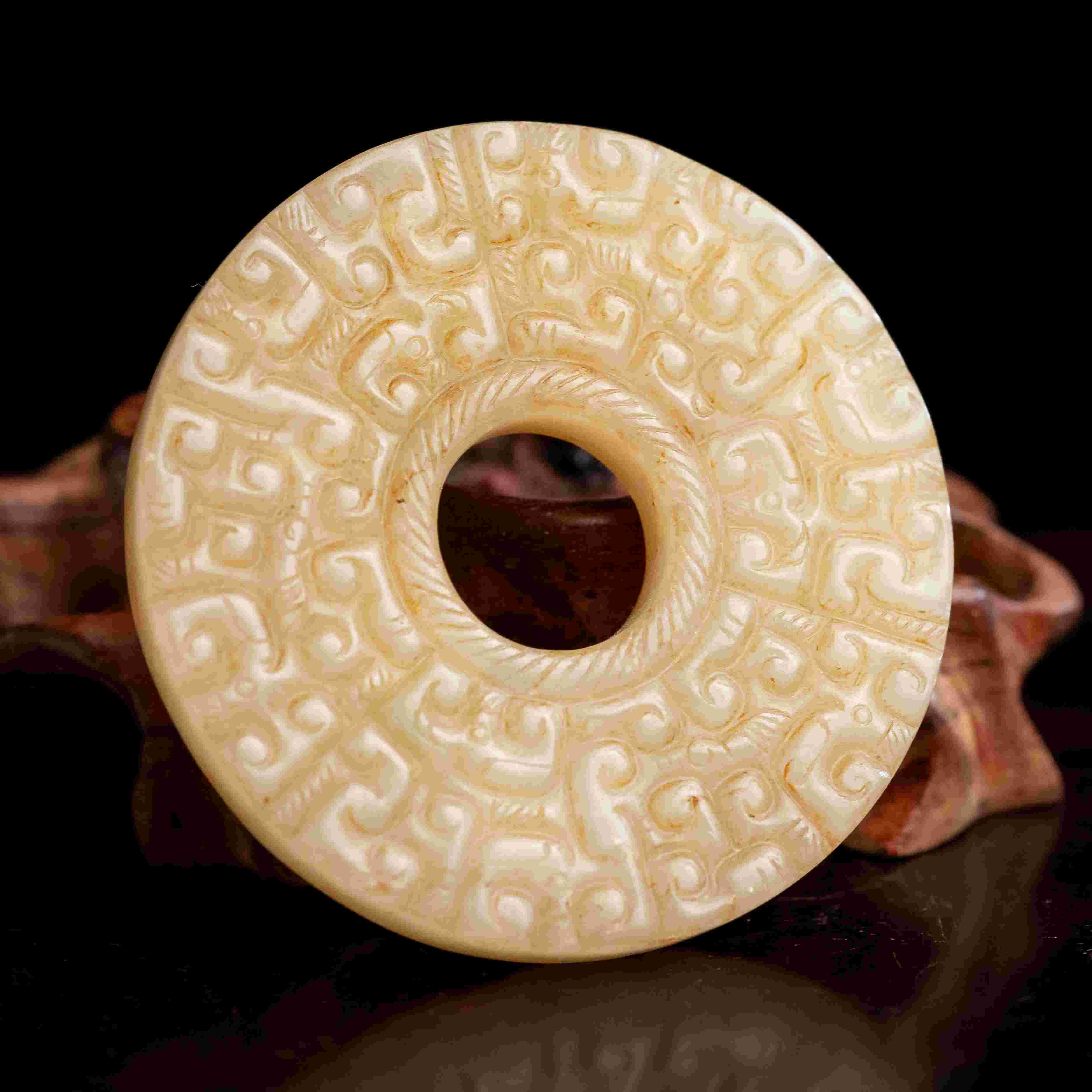 346明代和田玉云纹玉璧2323