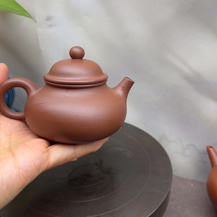 紫砂茶壶紫泥容天150c c