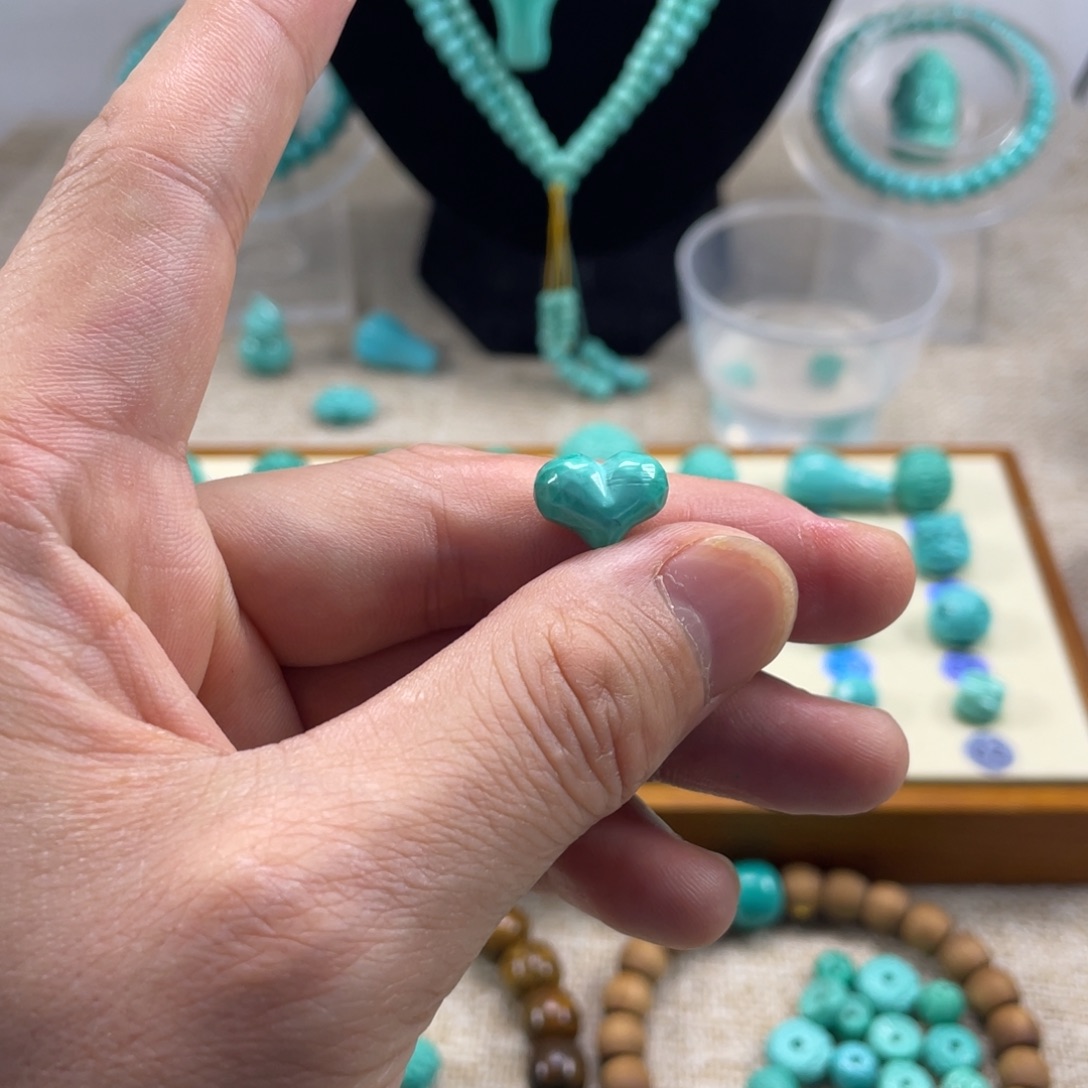 十堰手工雕刻配饰配珠，直径13