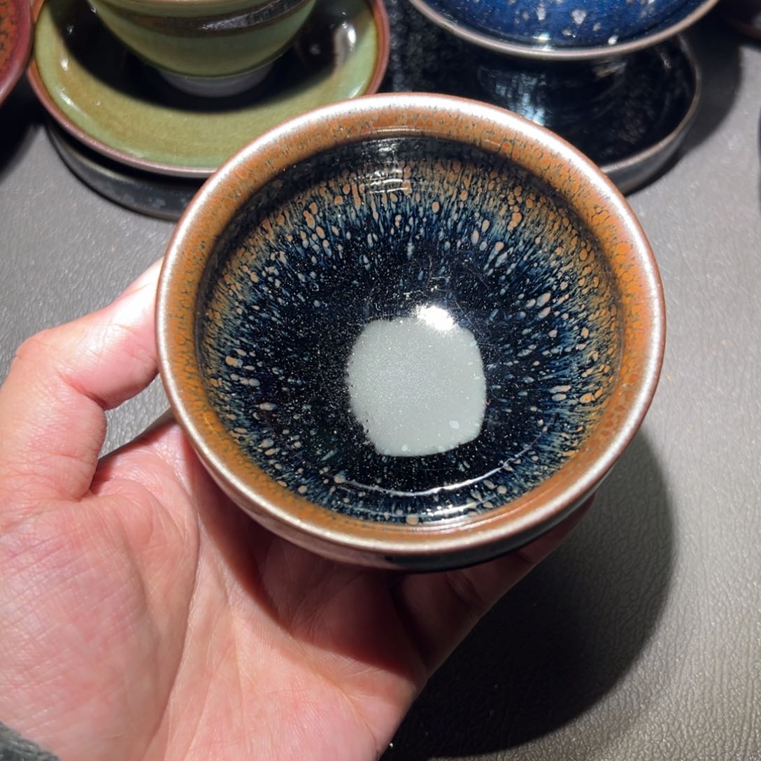 茶盏我是说不出来什么滋味呢