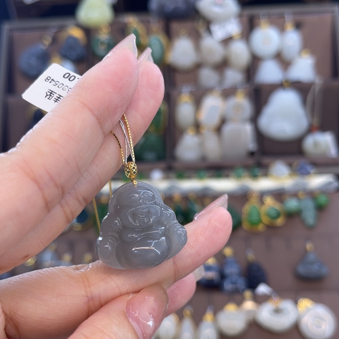 和田玉吊坠18K金镶嵌