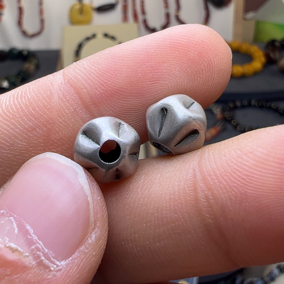 玛瑙/玉髓颈饰合金熊*