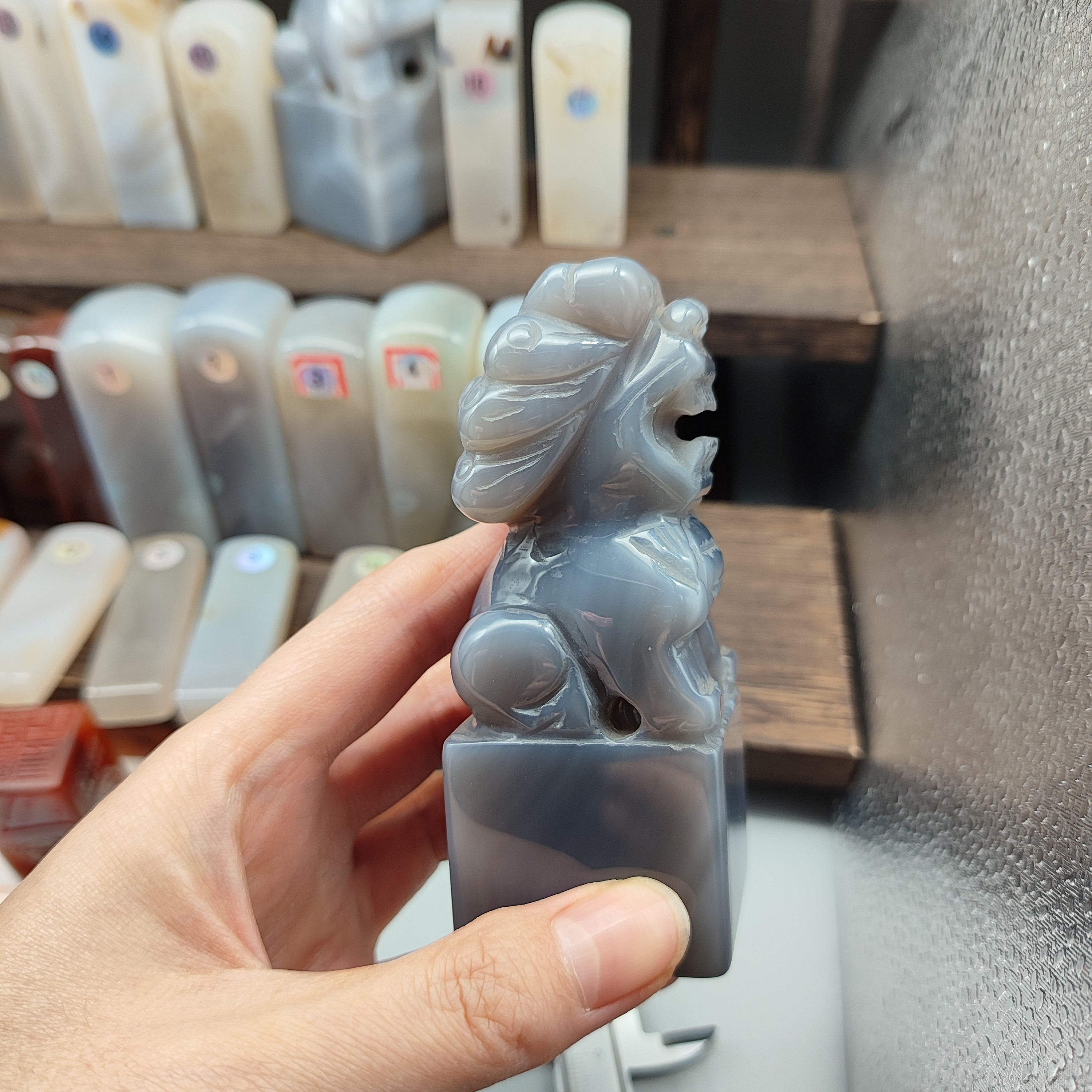 天然玛瑙狮子印章仿古印4厘米方形高10厘米