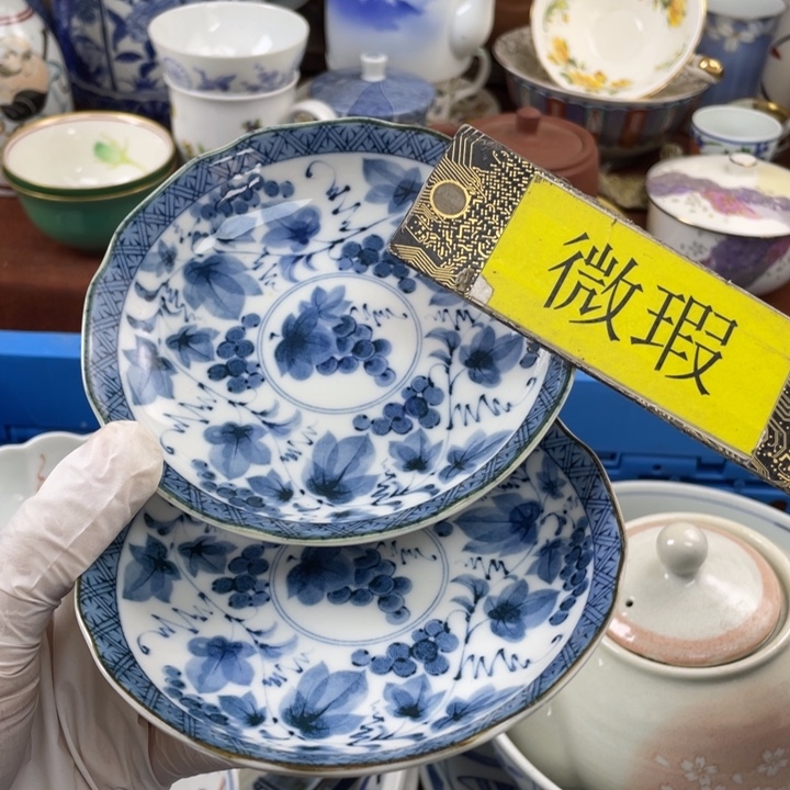 他家瓷器真美…开播了