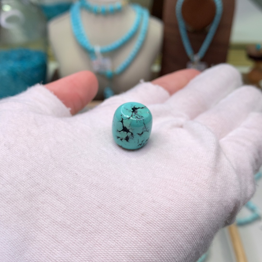 绿松石配饰未镶嵌