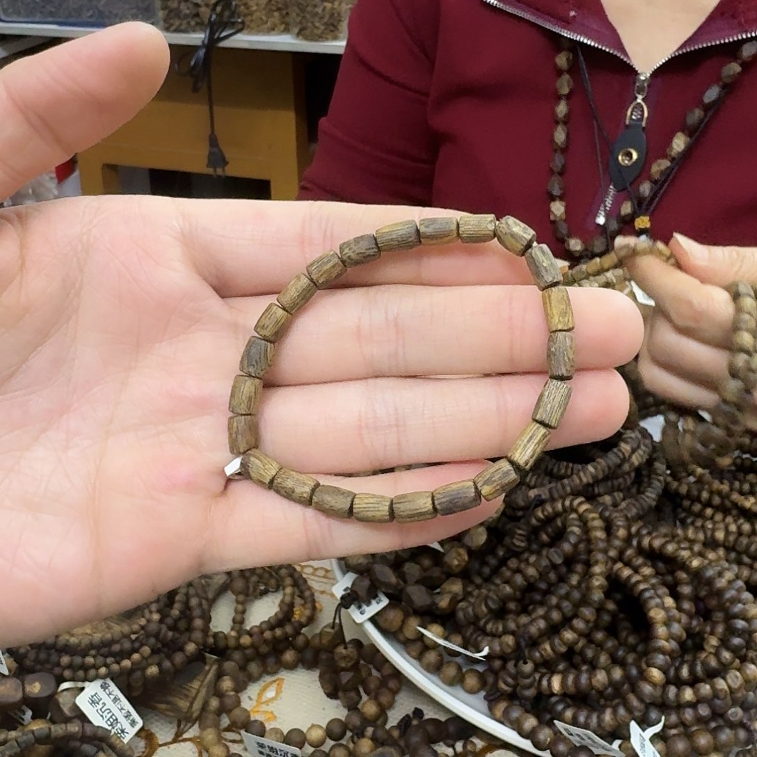 沉香沉香枕白棋随型单圈 2 克多样性发一