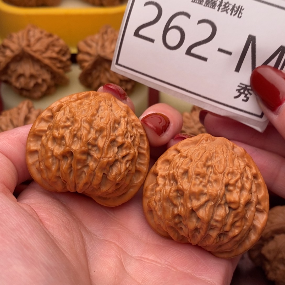 文玩核桃把件金牛41