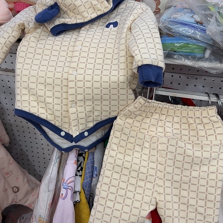 73码两件套带帽子不包邮