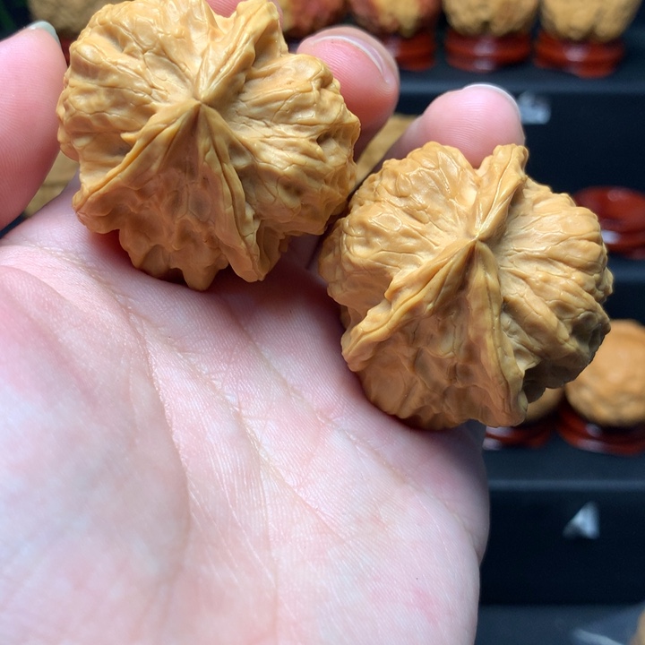 文玩核桃把件风**起高端