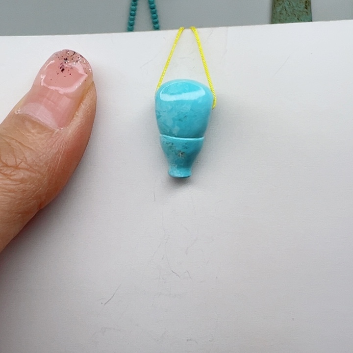 绿松石颈饰未镶嵌锈*钉