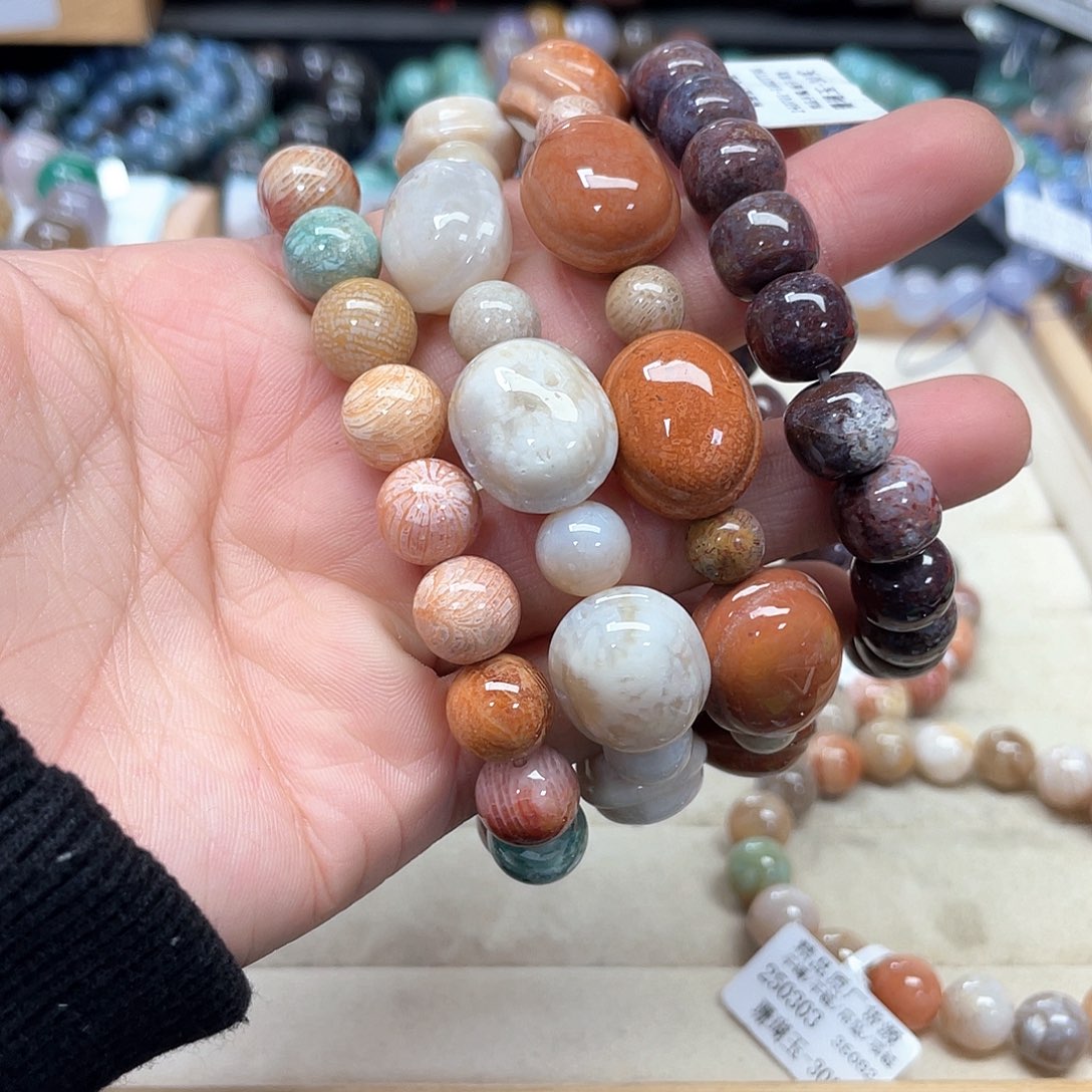 硅化珊瑚（珊瑚玉）手链未镶嵌t*o431