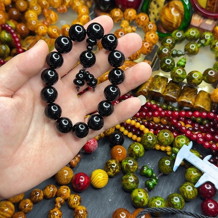 松木琥珀木文玩手串