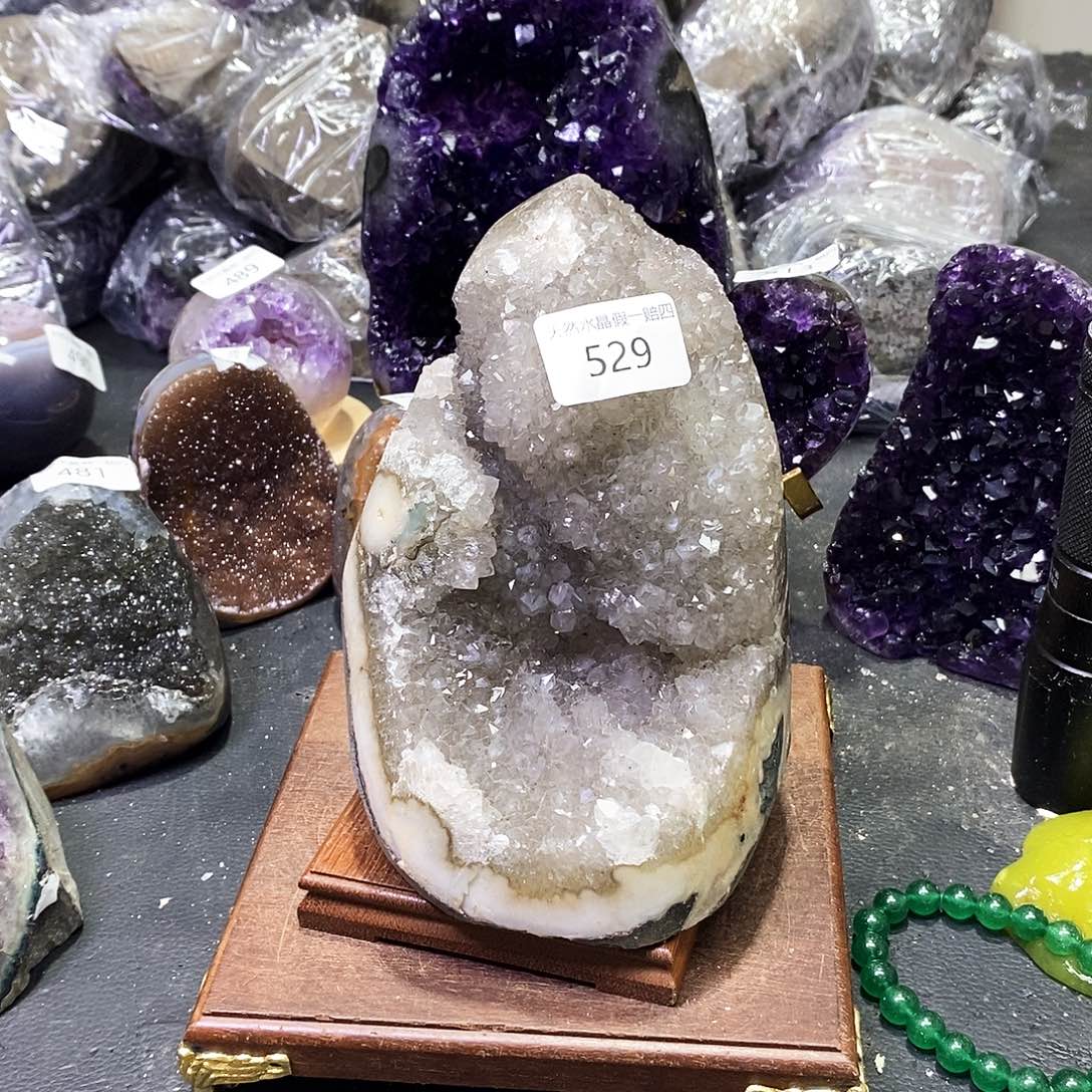 水晶大型摆件（非配饰）未镶嵌