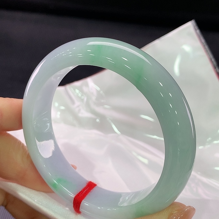 翡翠手镯未镶嵌正圈57.5