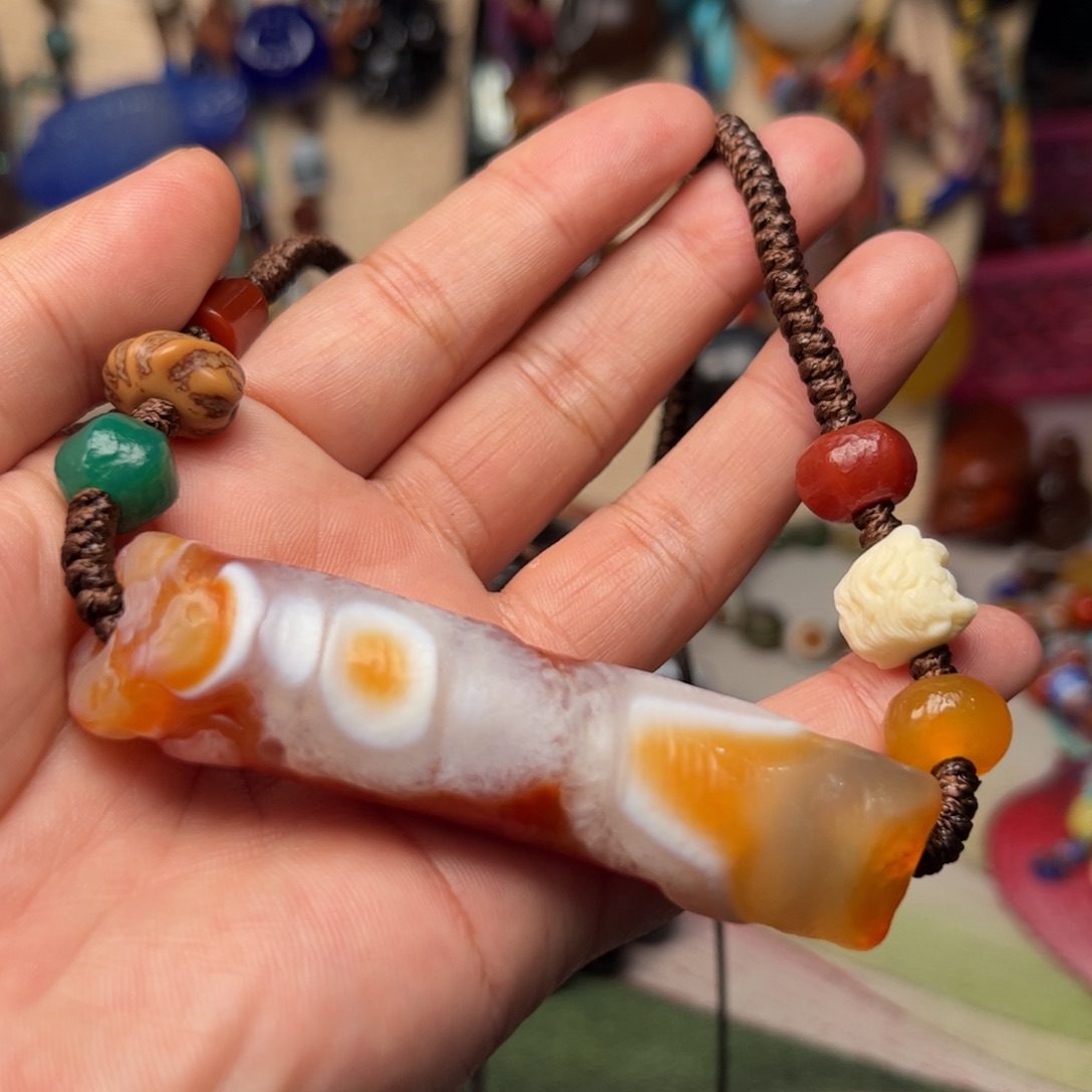 玛瑙/玉髓颈饰未镶嵌