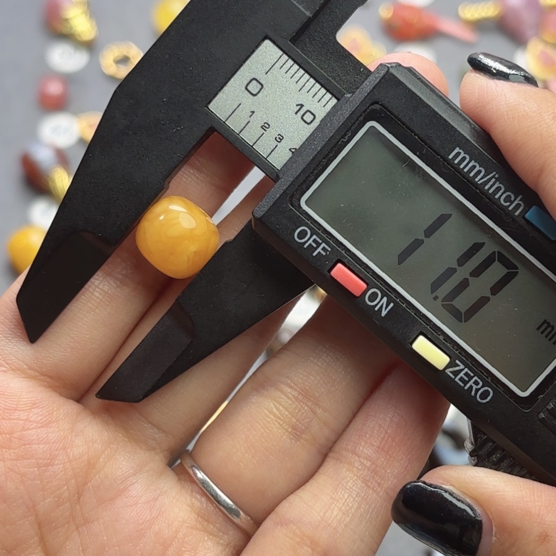 蜜蜡未镶嵌裸石老型