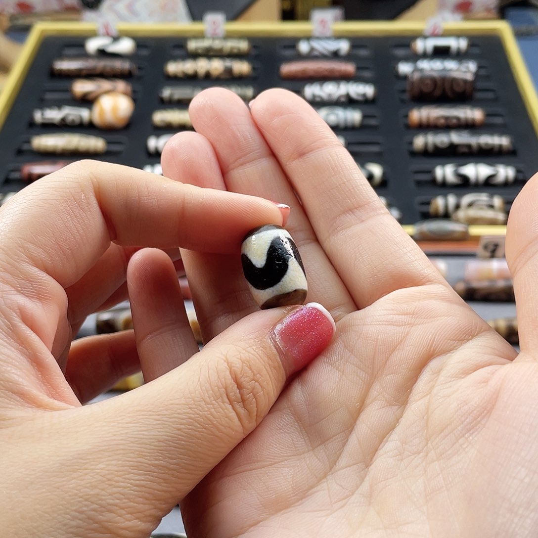 玛瑙/玉髓未镶嵌吊坠(赠链)