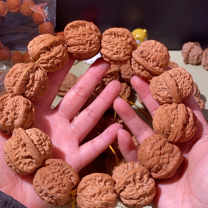 文玩核桃手串……21微瑕