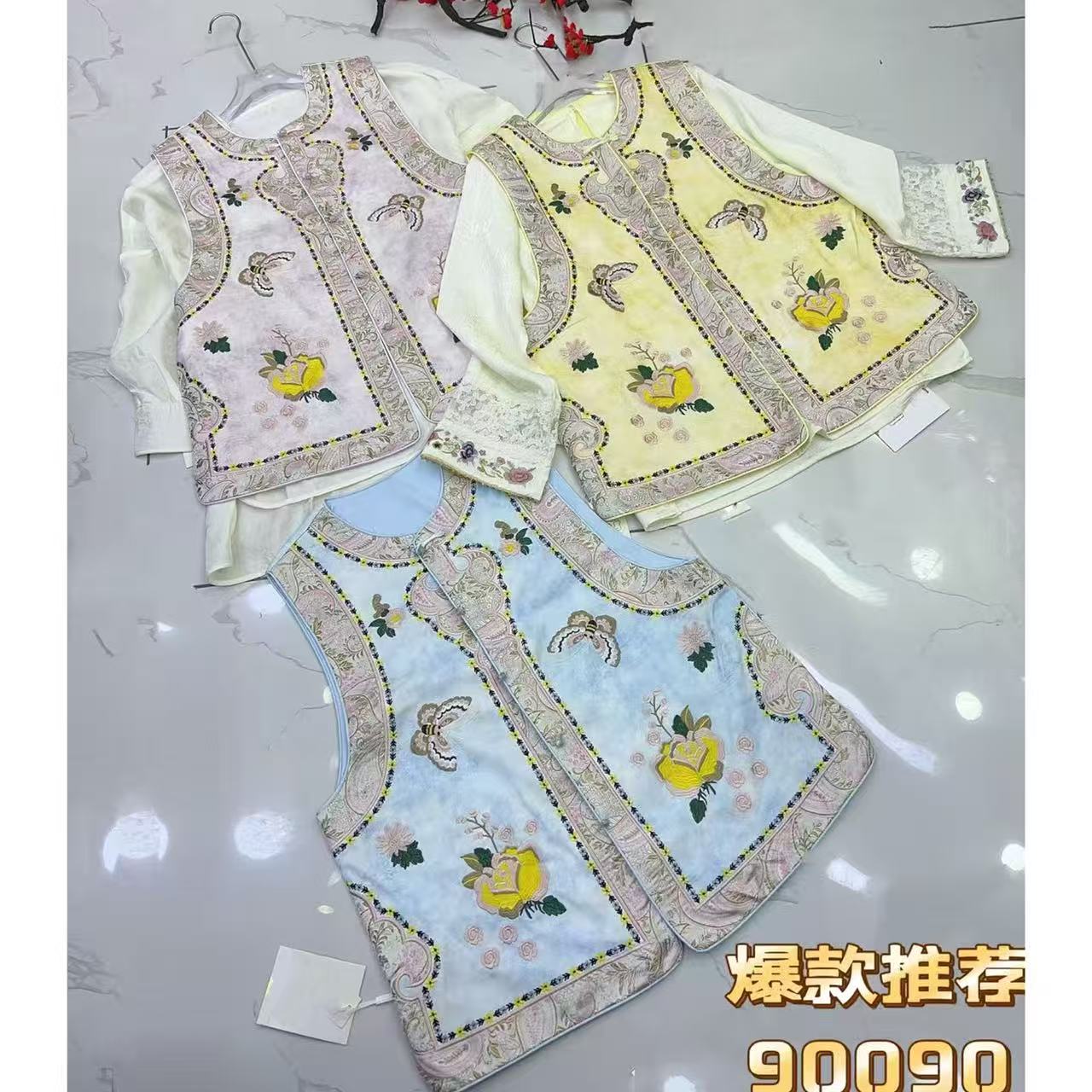 上新价~深圳90090马甲新中式重工刺绣福蝶马夹国风大码减龄坎肩