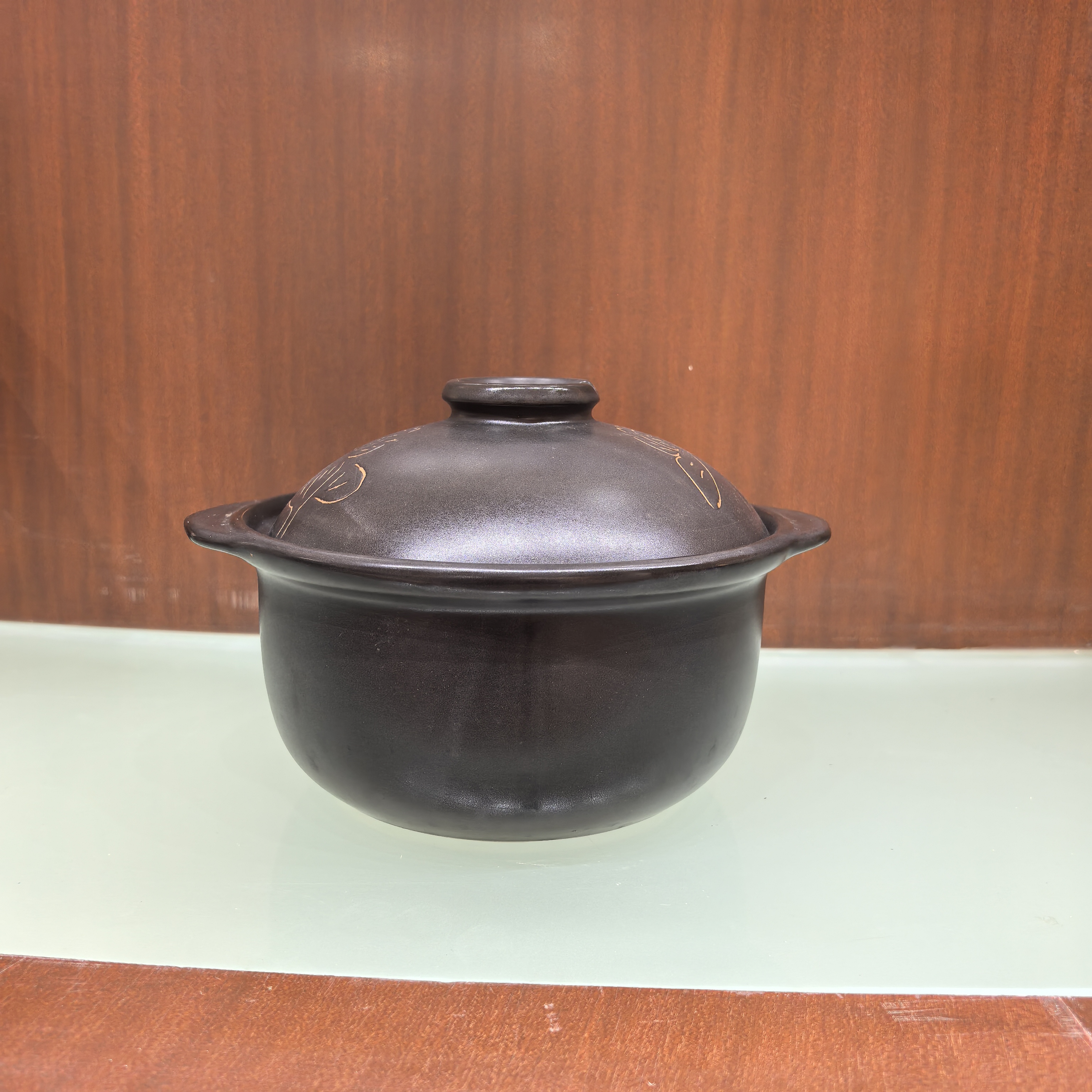 景德镇珍宝1.5升砂锅2010刻花