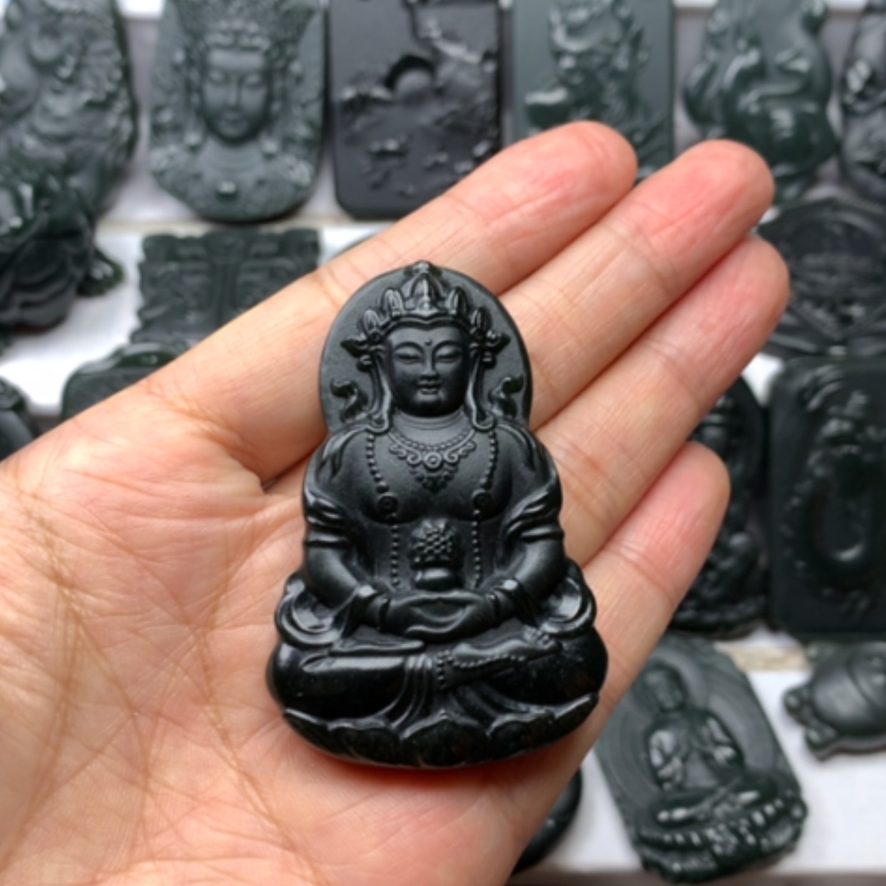 【闪购商品】颈饰未镶嵌和田玉向****双面雕刻