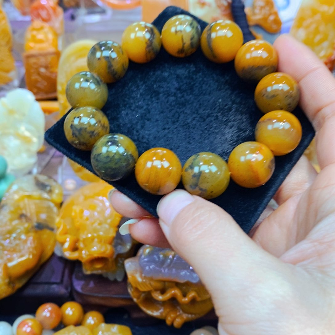 未镶嵌石英质玉（黄龙玉）吊坠(不含链)