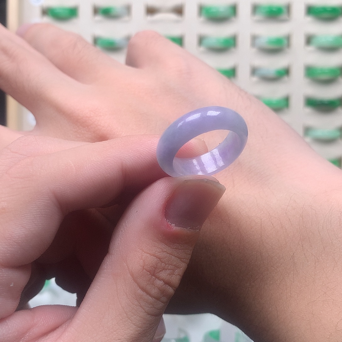 翡翠未镶嵌戒指15圈口微瑕