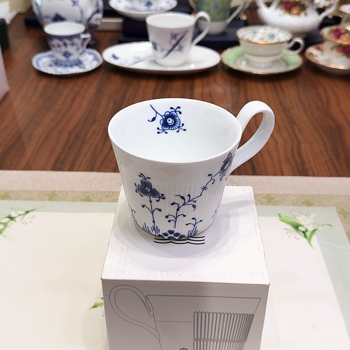 瓷片杯子杯子杯子水杯杯子水杯