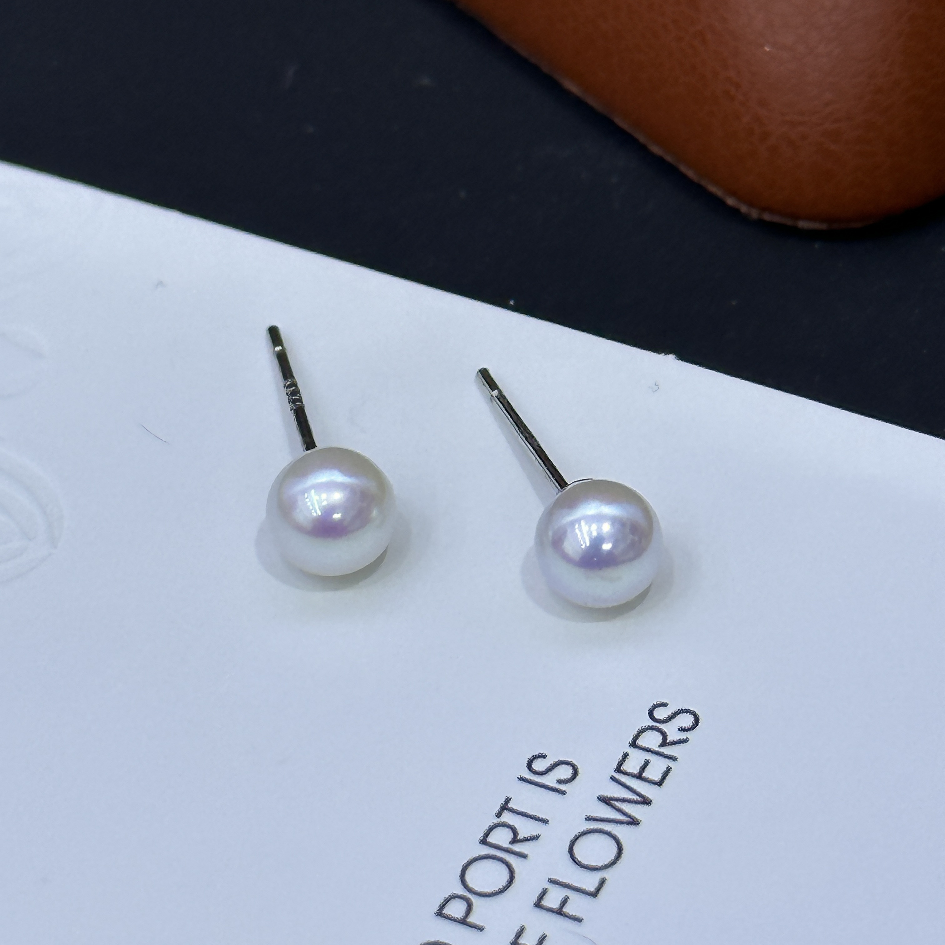毕业级珠光天然珍珠耳钉极光淡水ak珍珠素钉S925点位5-6mm百搭