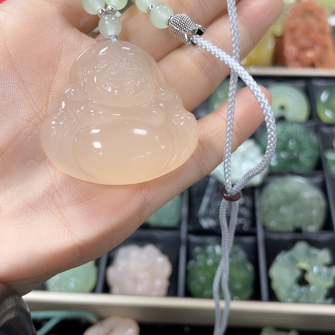 石英质玉颈饰未镶嵌