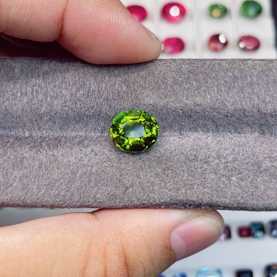 碧玺裸石未镶嵌碧玺碧玺4.04克拉