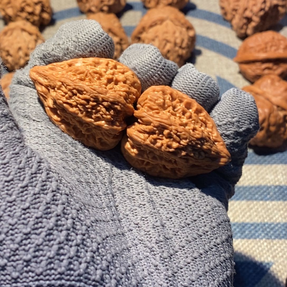 文玩核桃把件塔尖